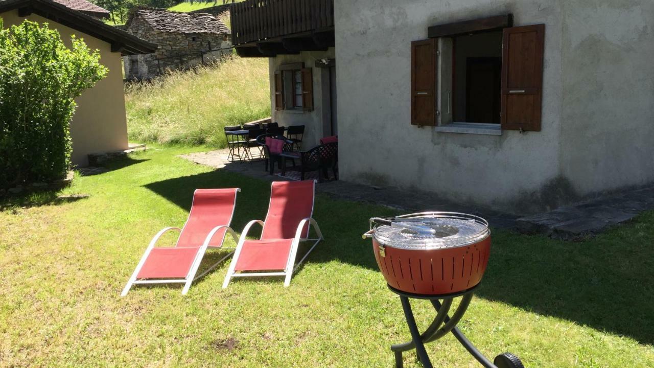 Ferienwohnung Rustico Ai Monti Cadenazzo Exterior photo